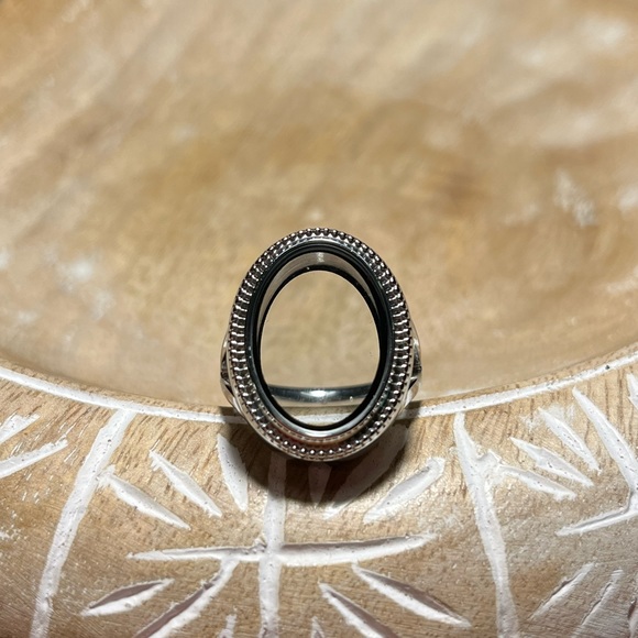 Origami Owl Silver Vintage Living Locket Ring - Size 8 - Picture 3 of 14